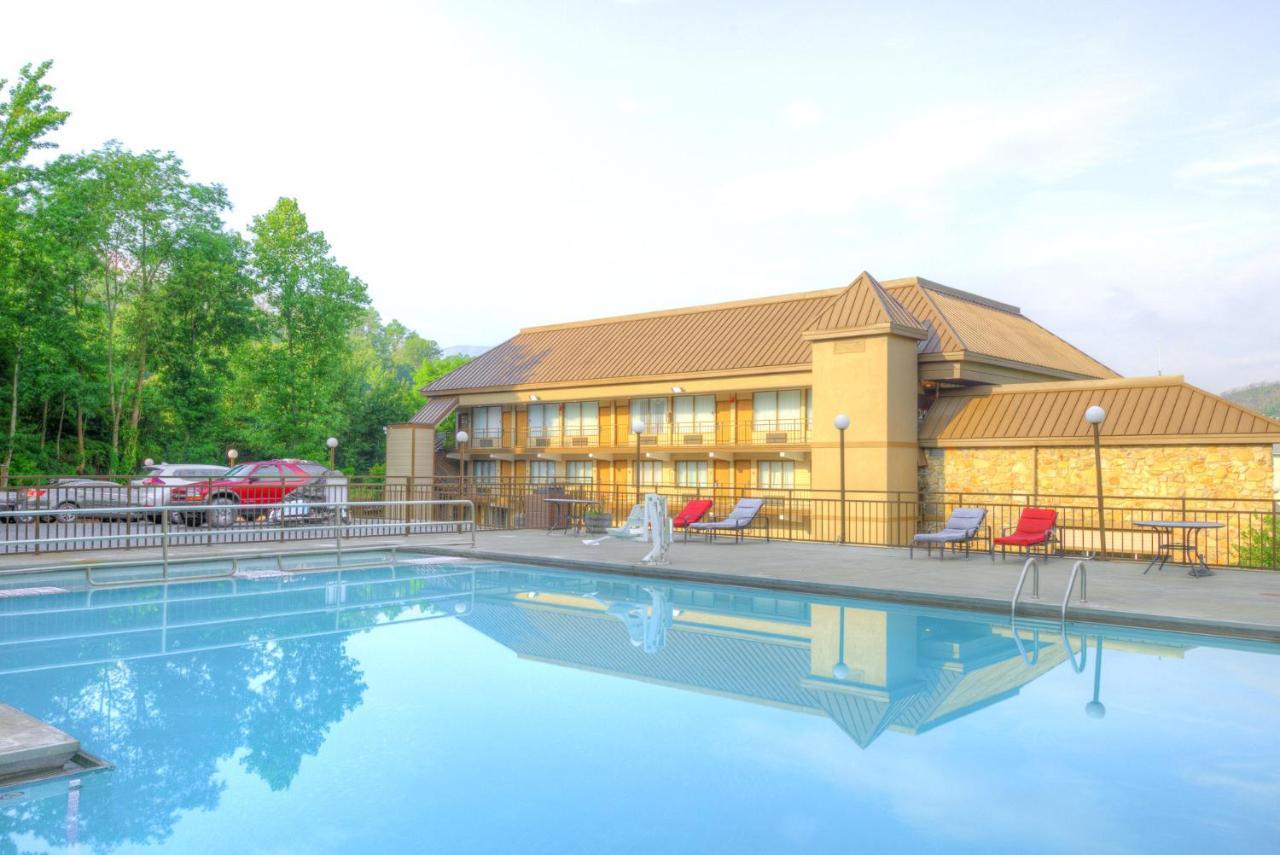 Hotel Clarion Pointe Downtown Gatlinburg Esterno foto