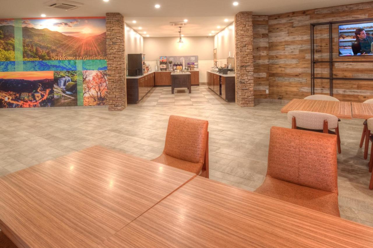 Hotel Clarion Pointe Downtown Gatlinburg Esterno foto