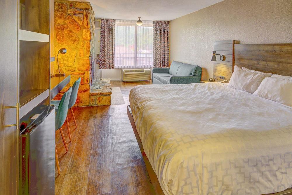 Hotel Clarion Pointe Downtown Gatlinburg Esterno foto