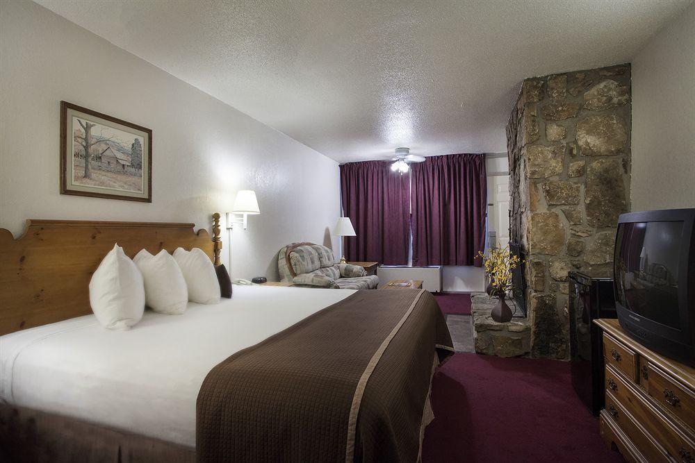 Hotel Clarion Pointe Downtown Gatlinburg Esterno foto