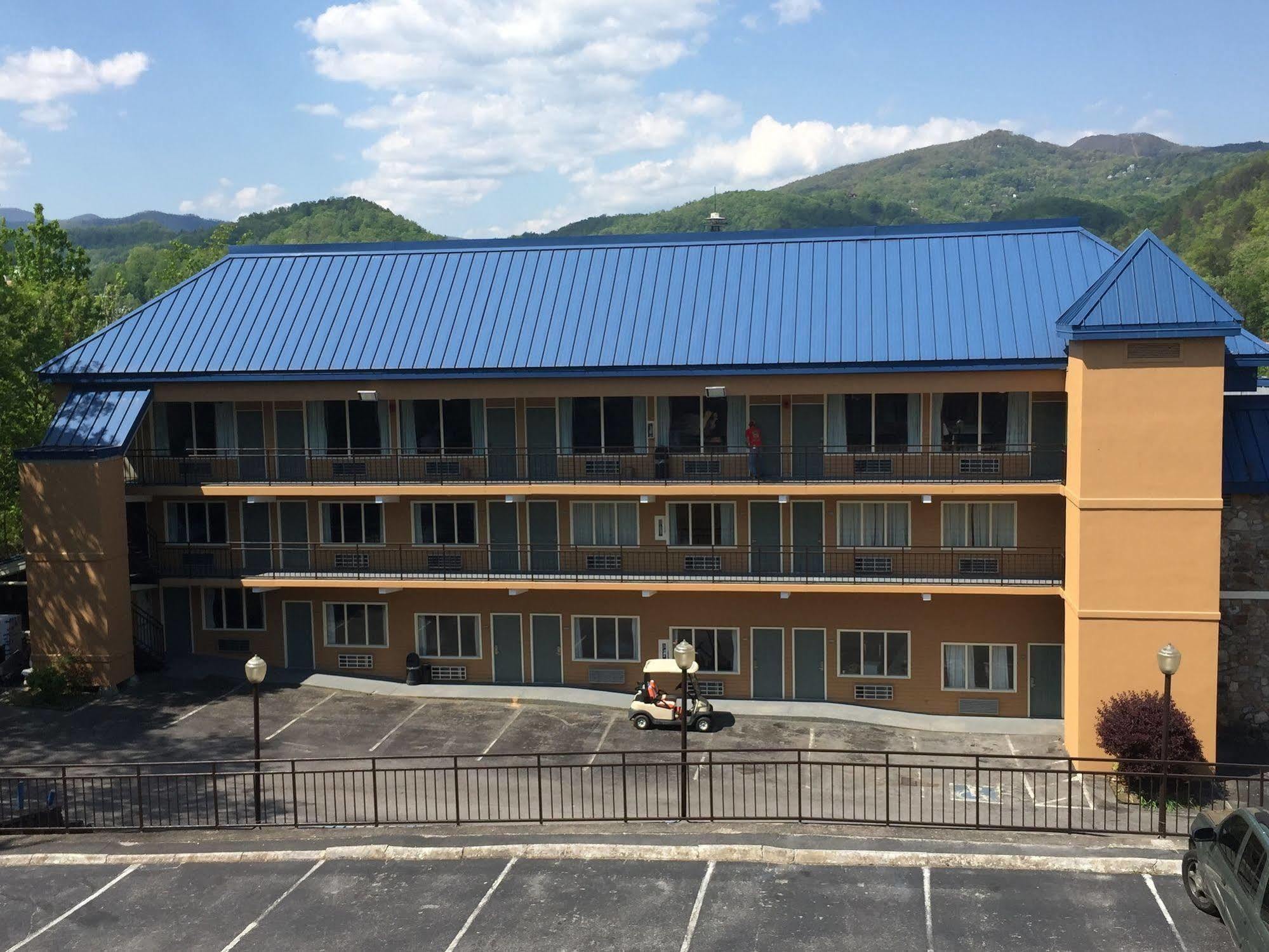 Hotel Clarion Pointe Downtown Gatlinburg Esterno foto