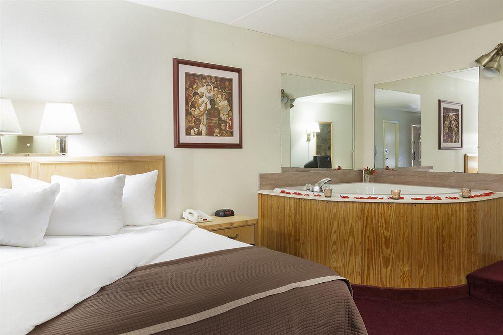Hotel Clarion Pointe Downtown Gatlinburg Esterno foto
